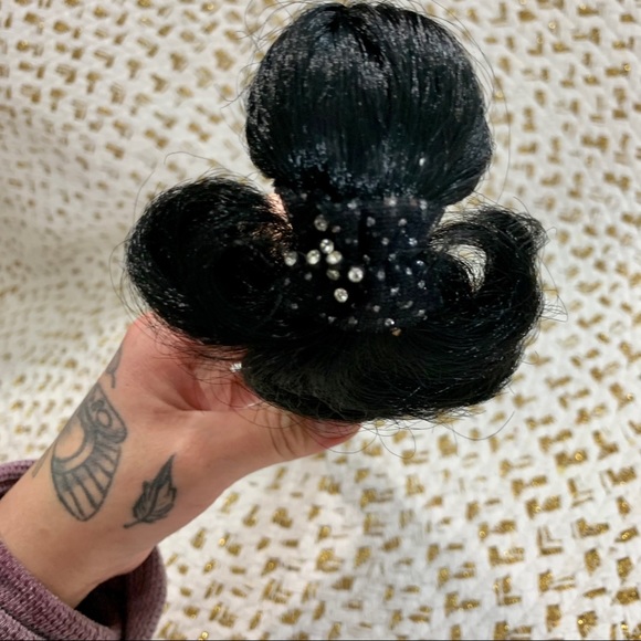 Stars On Ice Kristi Yamaguchi Doll - Picture 3 of 7